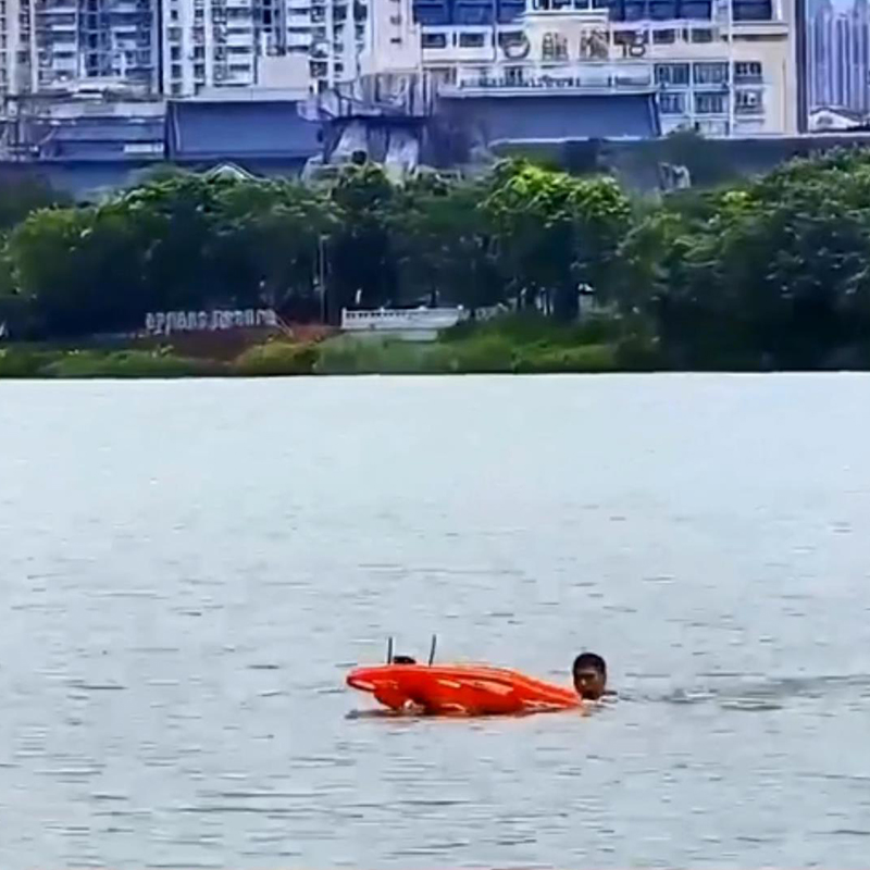 智能型远程遥控飞行救援艇